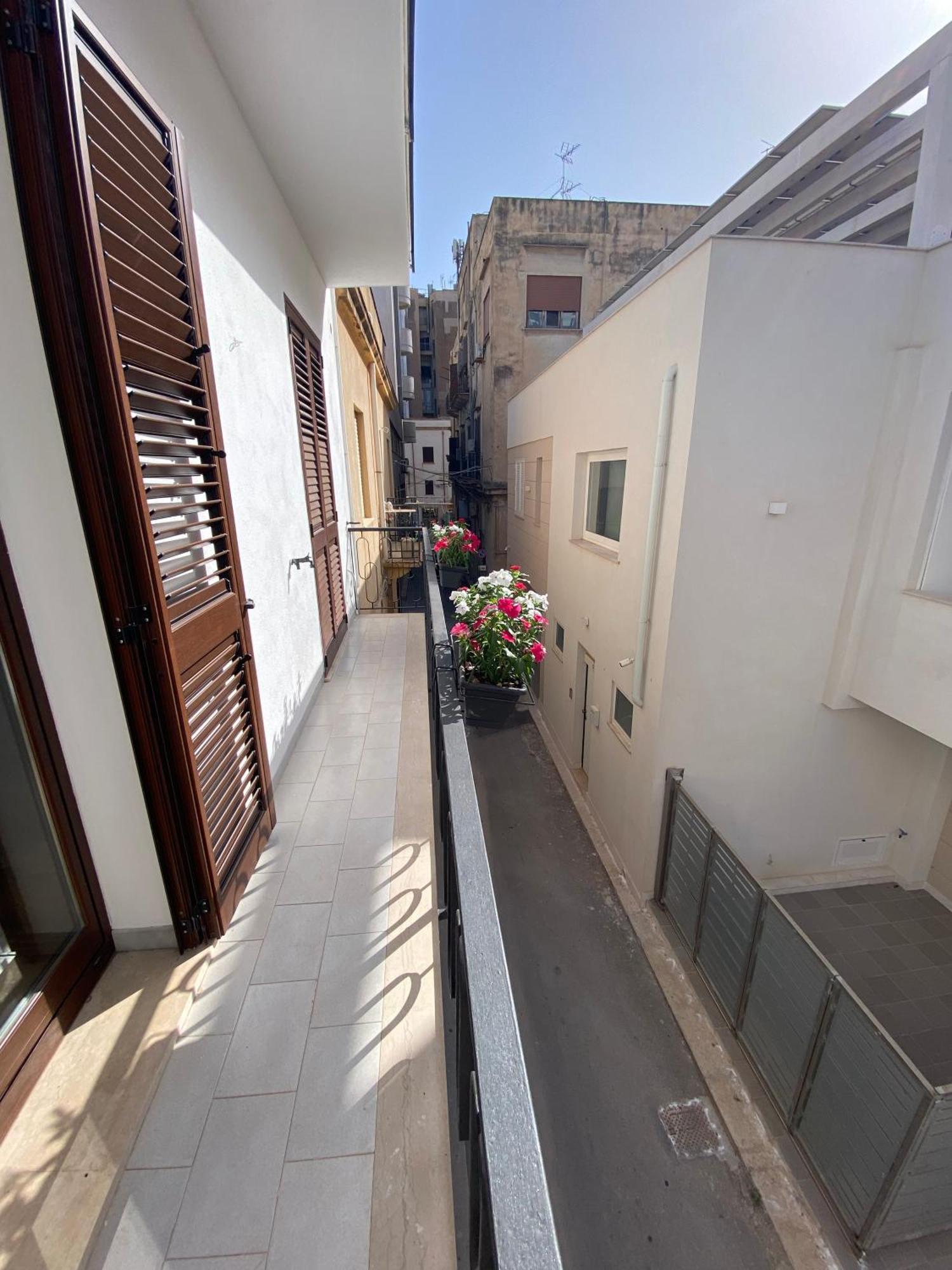 Villa Casa No-Ma In Centro Storico Marsala Exterior foto