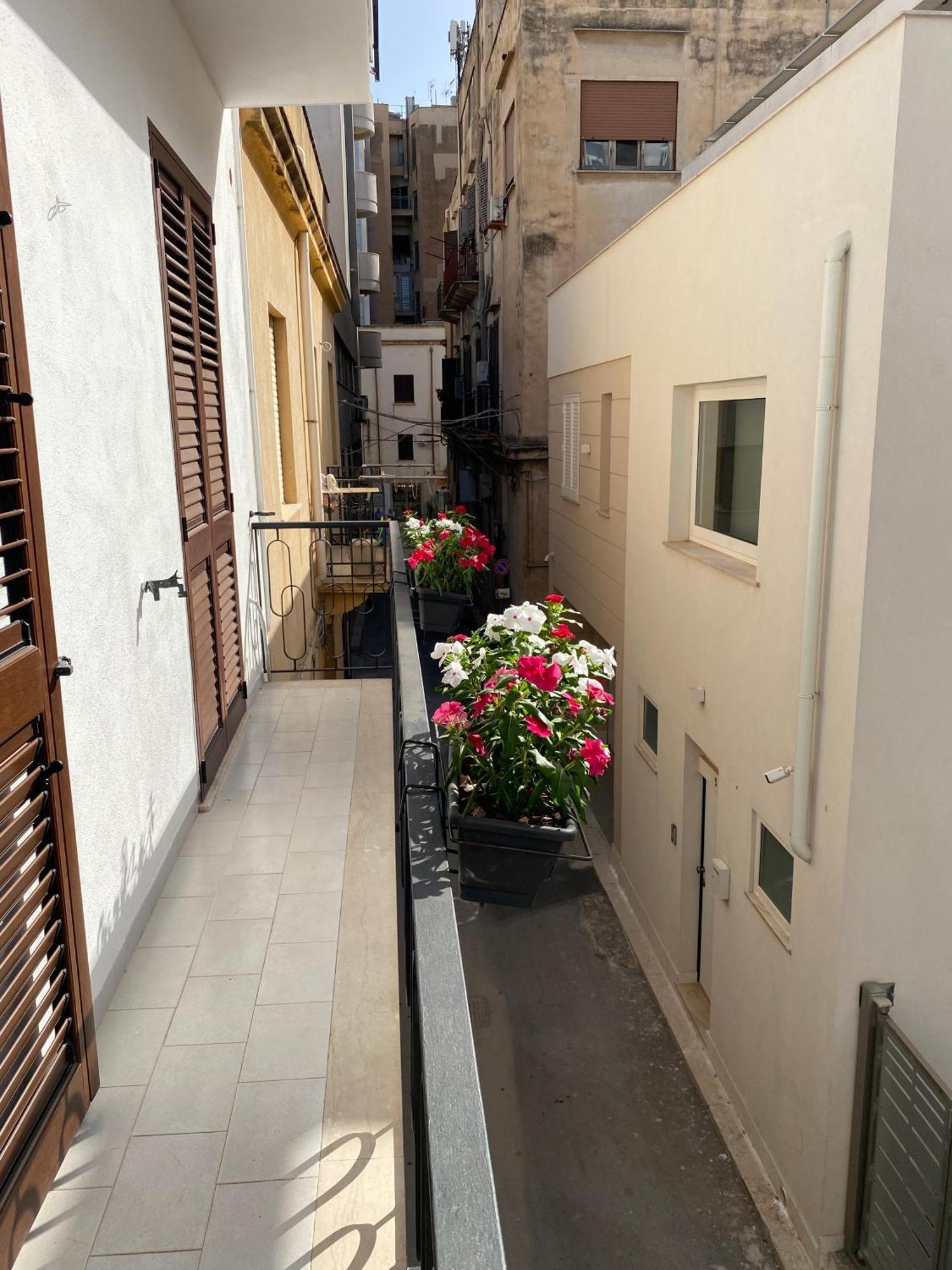 Villa Casa No-Ma In Centro Storico Marsala Exterior foto
